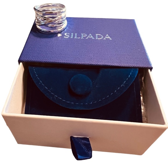 *SOLD* Silpada ‘Wrapped Up’ Overlapping Textured Band Ring NWT in pouch and box - Picture 2 of 8